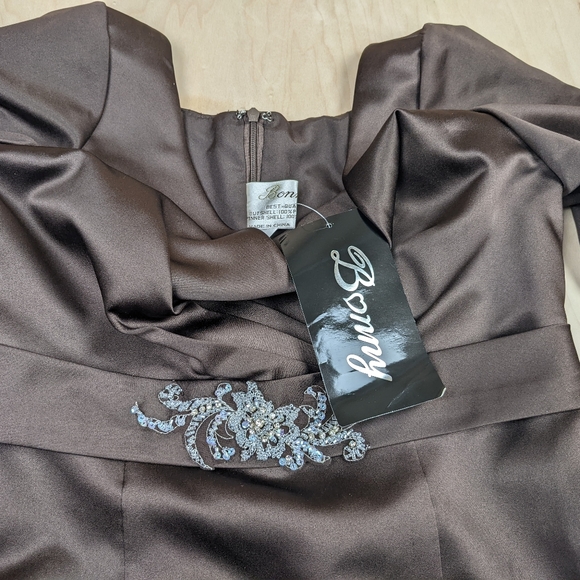 Gorgeous, sequined, Formal Gown by Bonny (S14) (Never worn, style tag intact!) - Picture 10 of 16